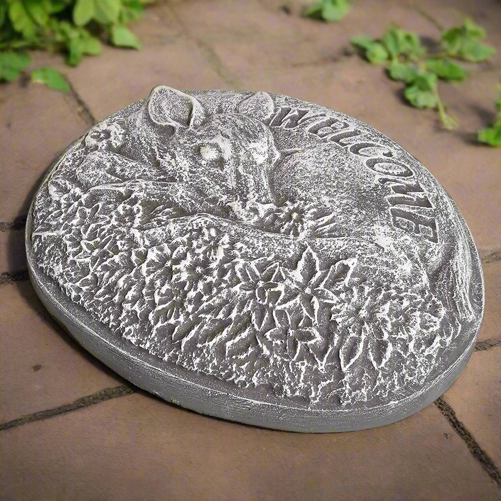 Graceful Deer Welcome Plaque (11" x 9")-1