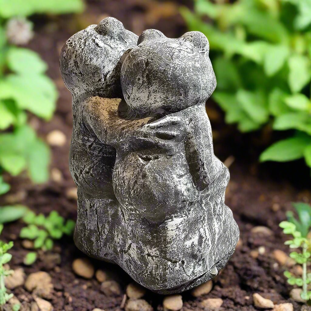 Charming Frog Couple Statue (7" x 5")-3