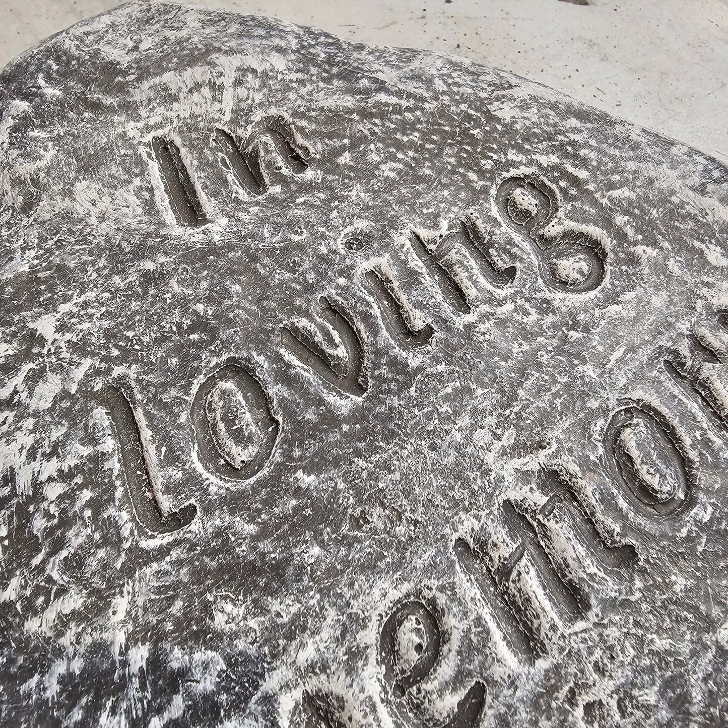Enduring Love Pet Memorial Stone (10" x 9.5")-3