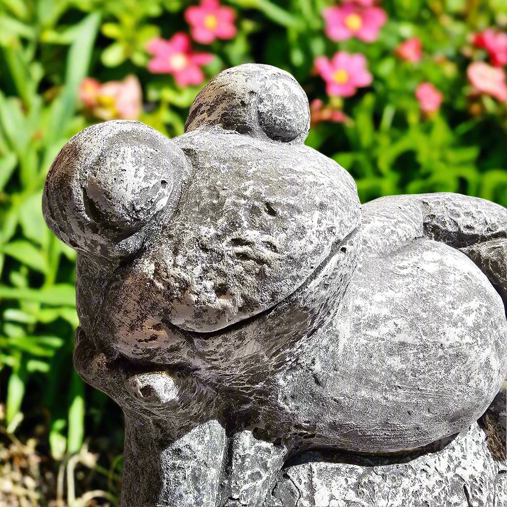 Grand Froggy Welcome Statue (13" x 15")-4