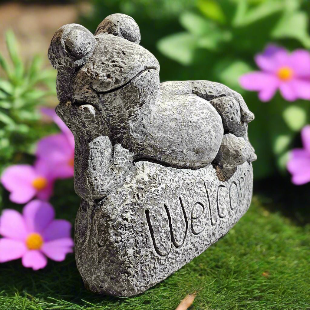 Grand Froggy Welcome Statue (13" x 15")-1