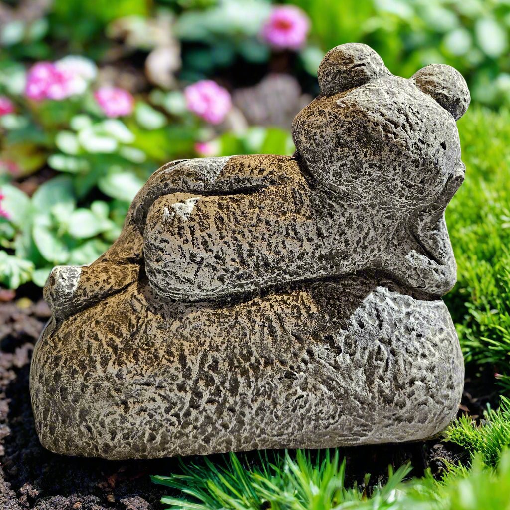 Grand Froggy Welcome Statue (13" x 15")-3