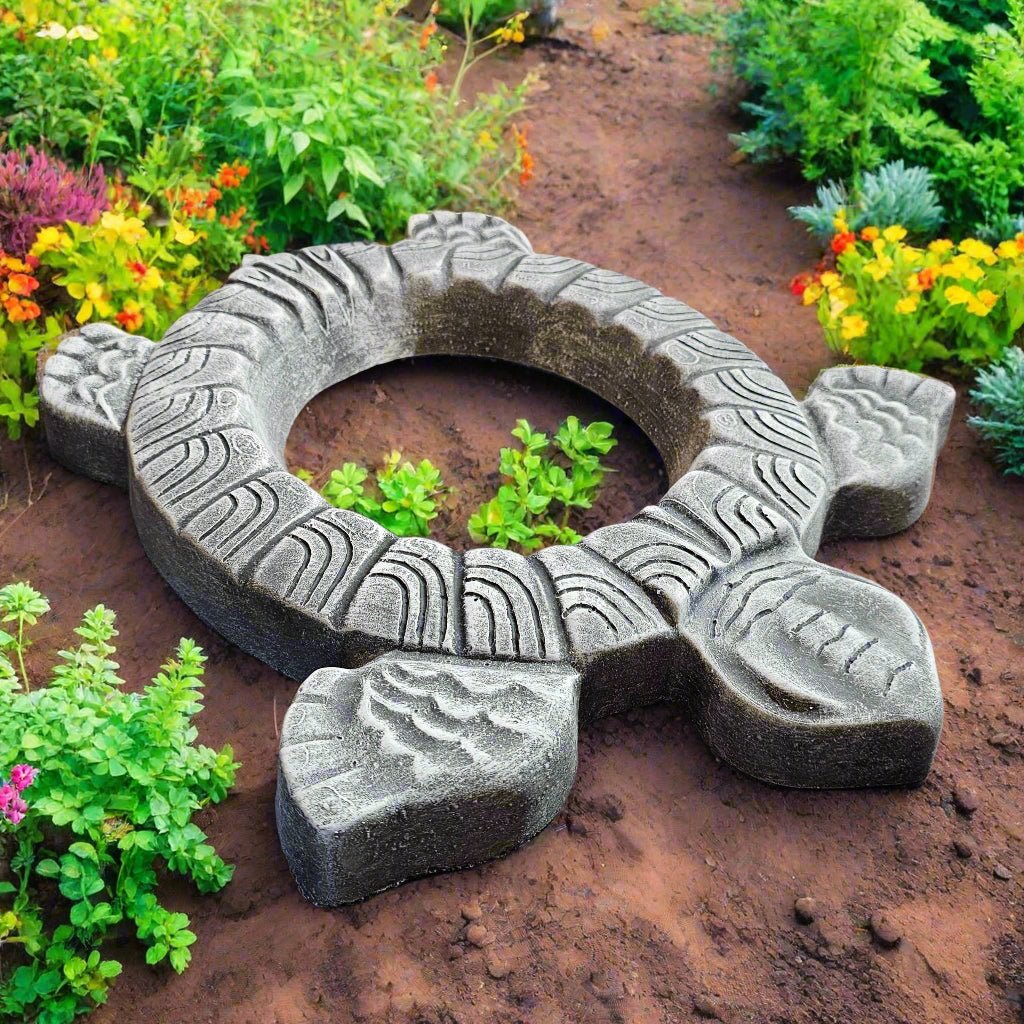 Charming Turtle Planter (16" x 13")-1